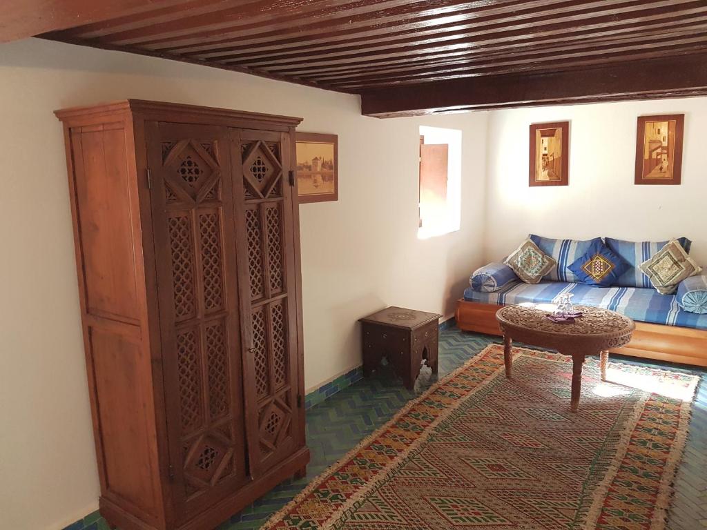 Riad Souafine - image 7